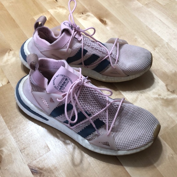 adidas sneakers - Picture 1 of 4